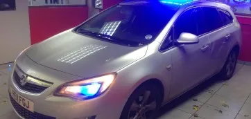 vauxhallPoliceAstraSRI